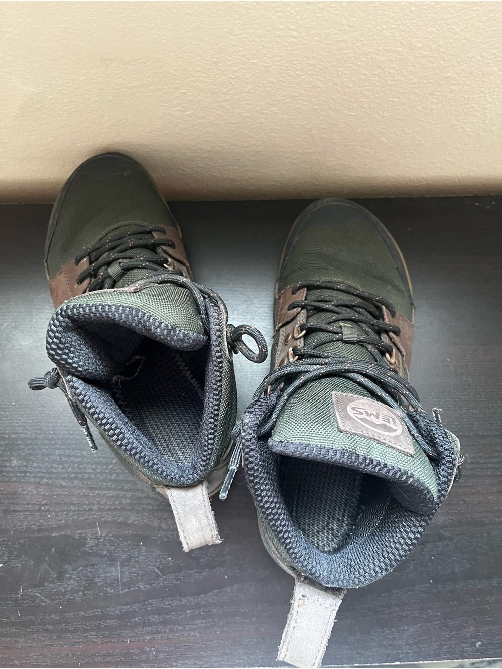 Outlander Waterproof Men's Boot - Green & Brown - Picture 3 of 4